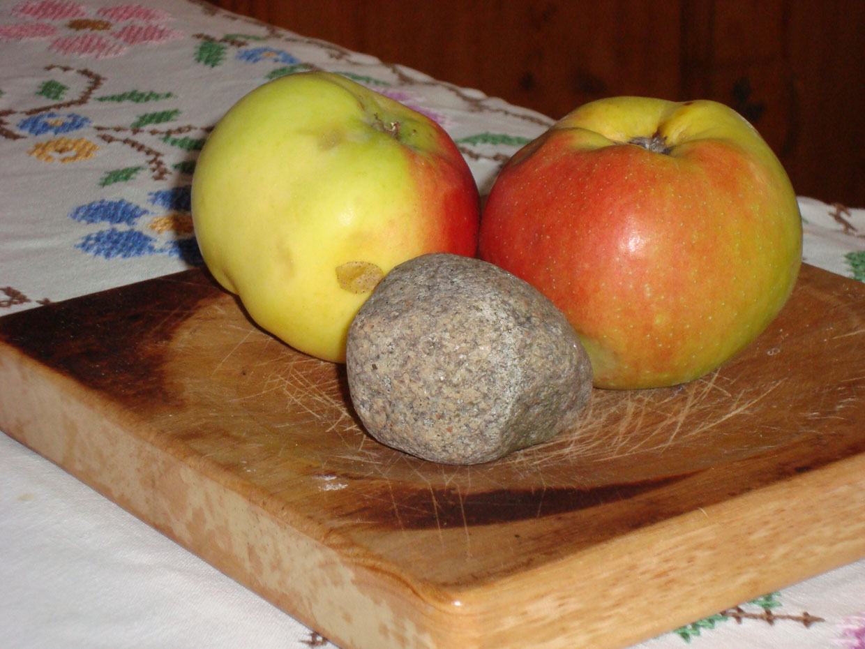 Apples and Stone from ... Apples and Stone Martin Chalmers
